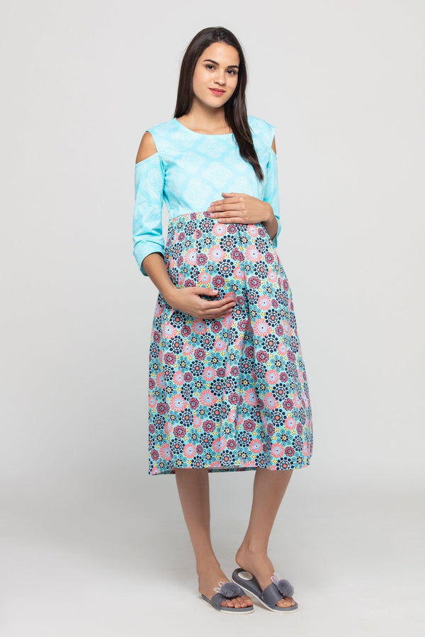Charismomic Three Fourth Sleeves Flower Print Maternity Dress - Blue
